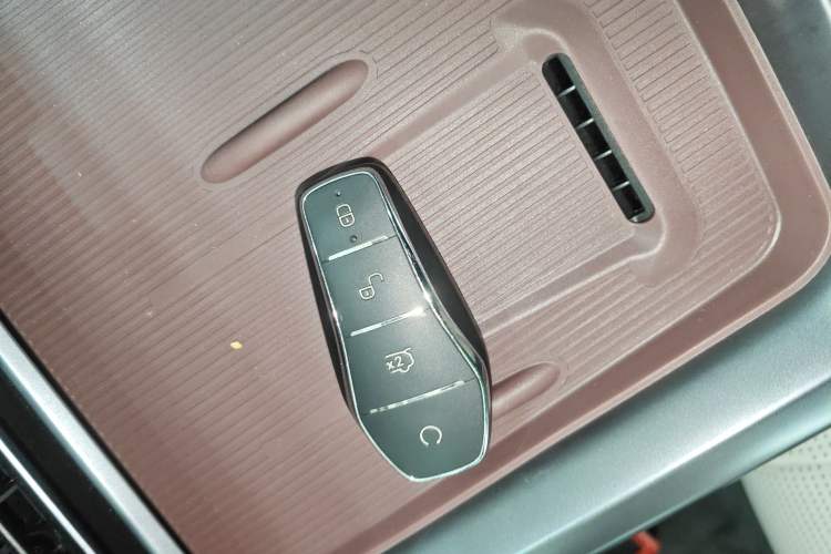 Used BYD Seal 2023 DM-i 1.5T 121km Prestige Model