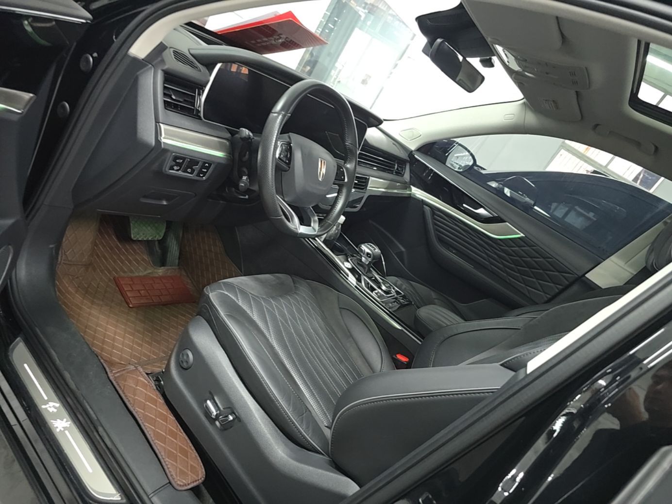 Hongqi HS5 2022 2.0T Smart Connect Flagship All-Wheel Drive LeGou Edition — снимка 17