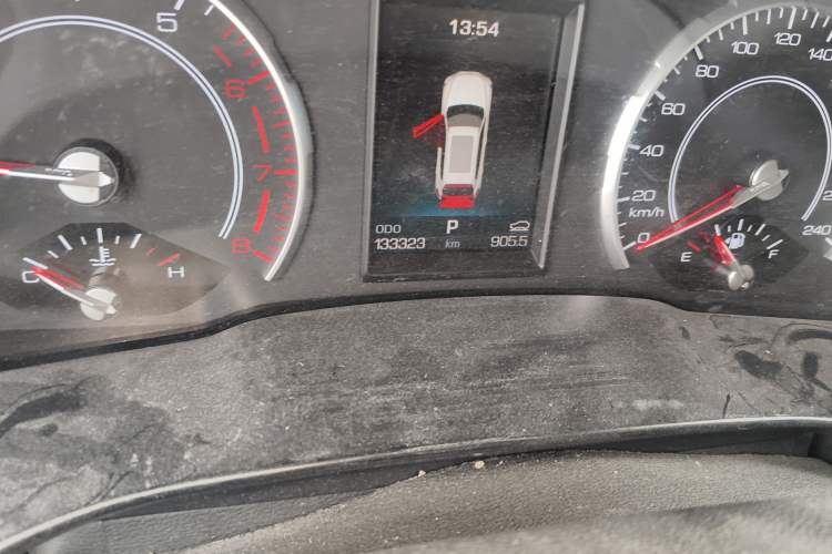 Used Haval H6 2017 Red Label 2.0T Automatic Two-Wheel Drive ZhiShang Model