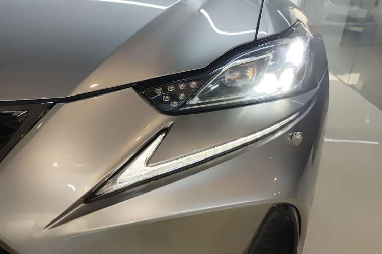 Used Lexus IS 2017 300 F SPORT Edition Left Front Headlight