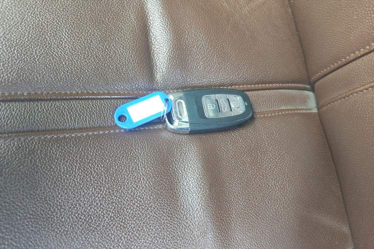 Used Audi A8 2016 A8L 45 TFSI quattro Comfort model Vehicle Key