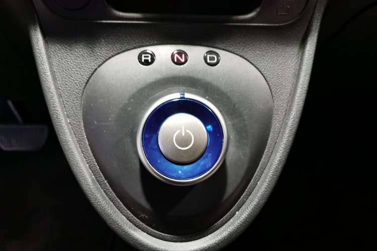 Used ORA Black Cat 2021 351 km Luxury Version Gear Lever