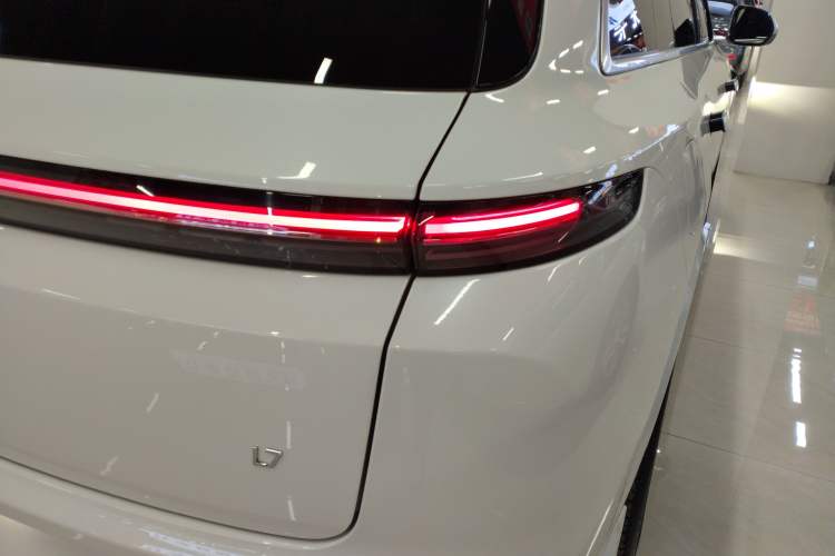 Used Li Auto L8 2023 Air model