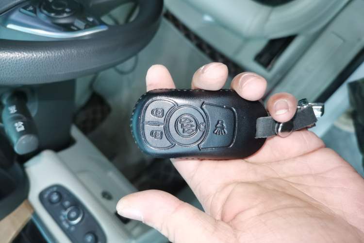 Used Buick GL8 2018 ES 28T Comfort Model China VI Standard