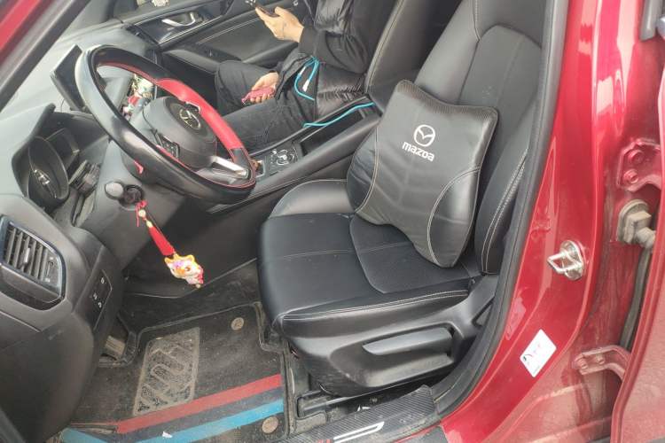 Used Mazda CX-4 2021 2.0L Automatic Two-Wheel Drive Blue Sky Dynamic Edition Left Front Seat