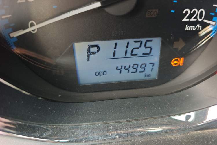 Used Toyota Vios FS 2017 1.5L CVT Fengchi Edition Odometer Close Up