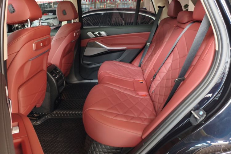 Used BMW X5 2023 xDrive 30Li Luxury M Sport Package