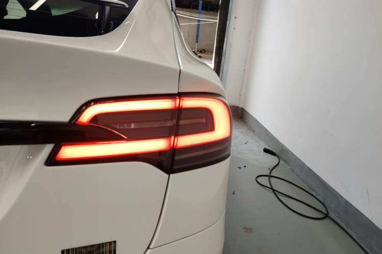 Used Tesla Model X 2023 Dual-Motor All-Wheel-Drive Version