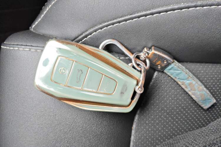 Used Geely Auto Emgrand 2020 1.5L CVT Upward Version Interior 1