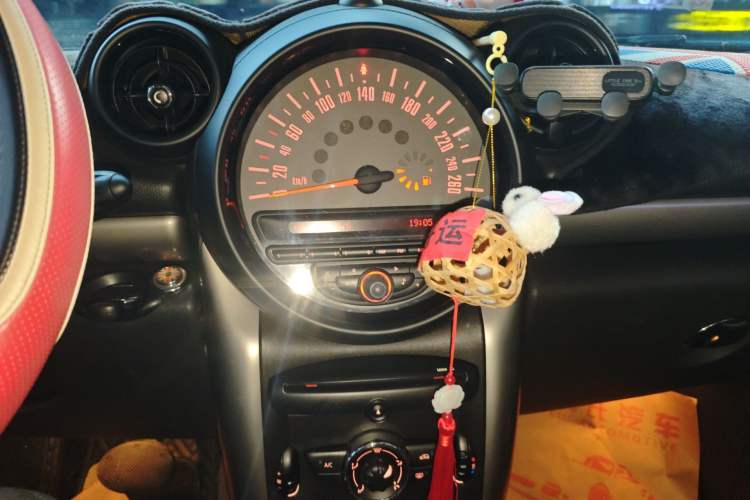 Used MINI Countryman 2014 1.6T COOPER ALL4 Fun Audio And AC Panel