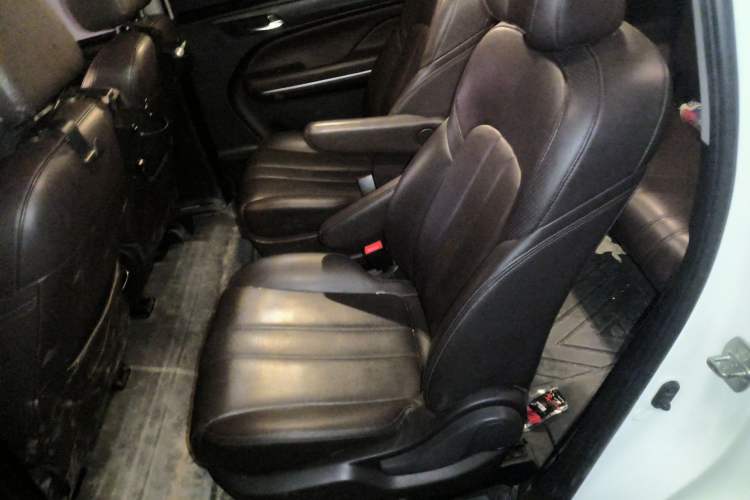 Used GAC Trumpchi M6 2019 270T Automatic Luxury Edition (6-seater) - China V Standard Left Rear Seat