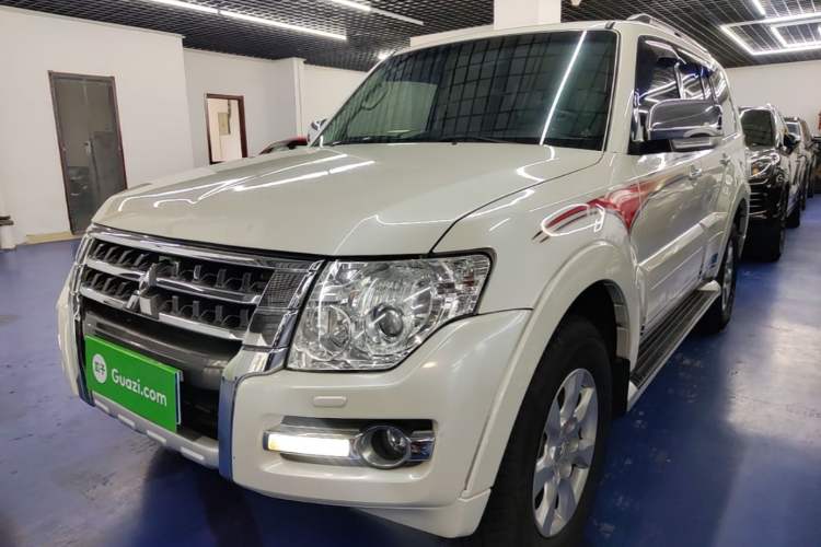 Used Mitsubishi Pajero 2019 3.0L Automatic Luxury Edition