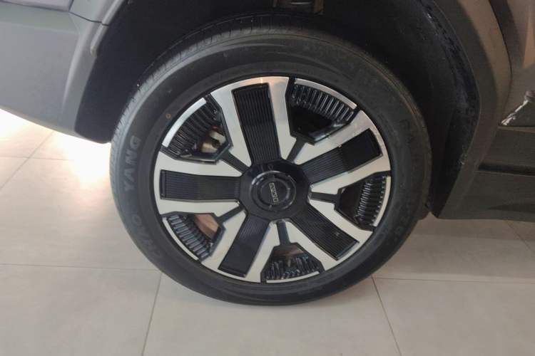 Used iCAR 03 2024 501km Four-wheel Drive Long-range Intelligent Driving Edition
