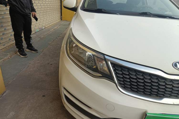 Used Kia K2 2015 Sedan 1.4L Automatic GLS
