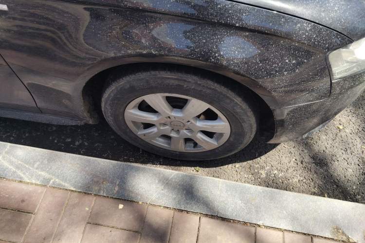 Used Audi A4L 2011 1.8 TFSI Comfort Model Right Front Wheel Hub