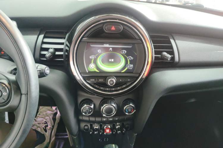 Used MINI 2015 1.5T COOPER Fun Five-Door Edition
