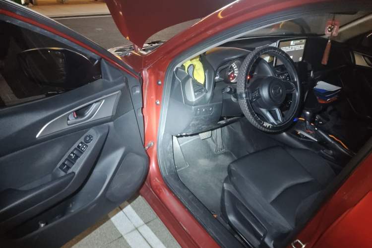 Used Mazda 3 Axela 2017 Hatchback 1.5L Automatic Comfort Model Emission Standard China V
