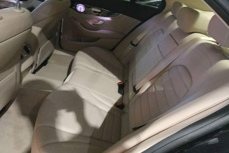 Used Mercedes-Benz C-Class 2018 C 180 L Fashion Model