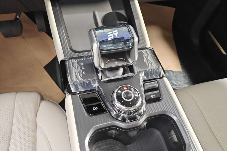 Used JETOUR Shanhai Shanhai T1 2025 150 km to the Lake