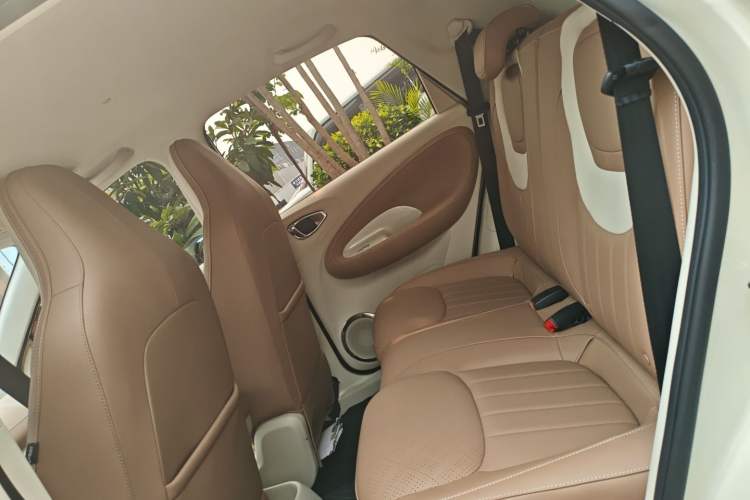 Used Wuling Bingo 2025 333 km Lingxi Connected Version Left Rear Seat