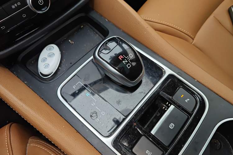 Used BYD Song MAX 2018 1.5T Automatic Smart Connect Elite Model with 6 Seats