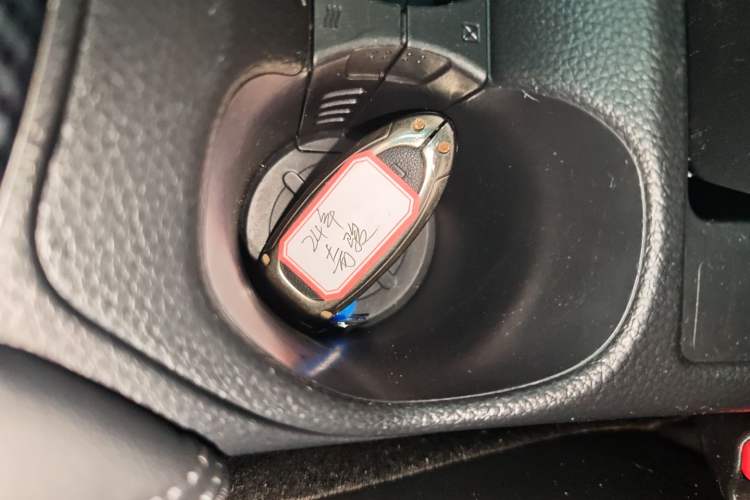 Used Nissan X-Trail 2023 Classic 2.0L Two-Wheel Drive Smart Connect & Comfort Edition