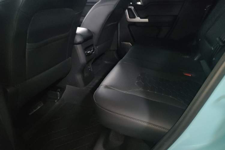 Used 212 T01 2025 2.0T Changfeng