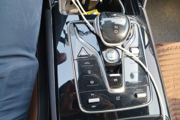 Used BYD Tang New Energy 2021 DM-i 112KM Prestige Model Gear Lever