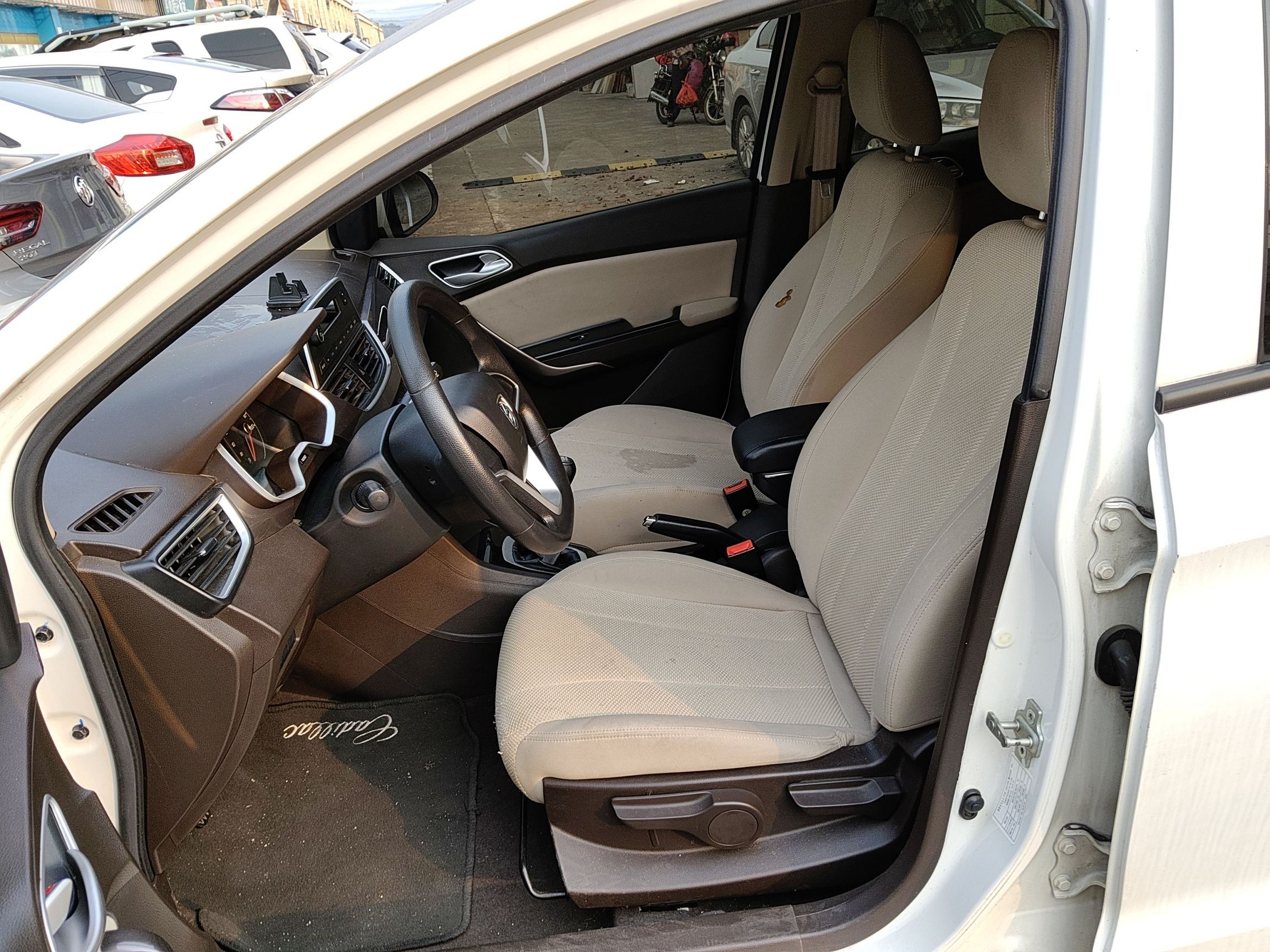 Avant de la voiture