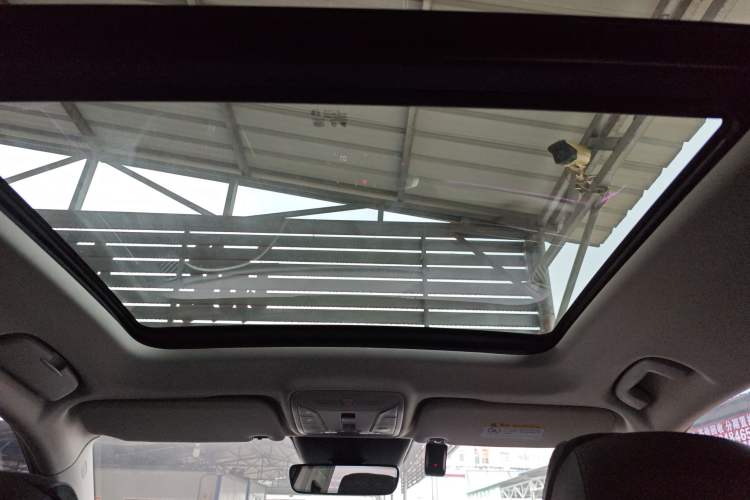 Used Hongqi HS5 2022 Facelifted Version 2.0T Smart Connect Flagship All-Wheel-Drive Edition
