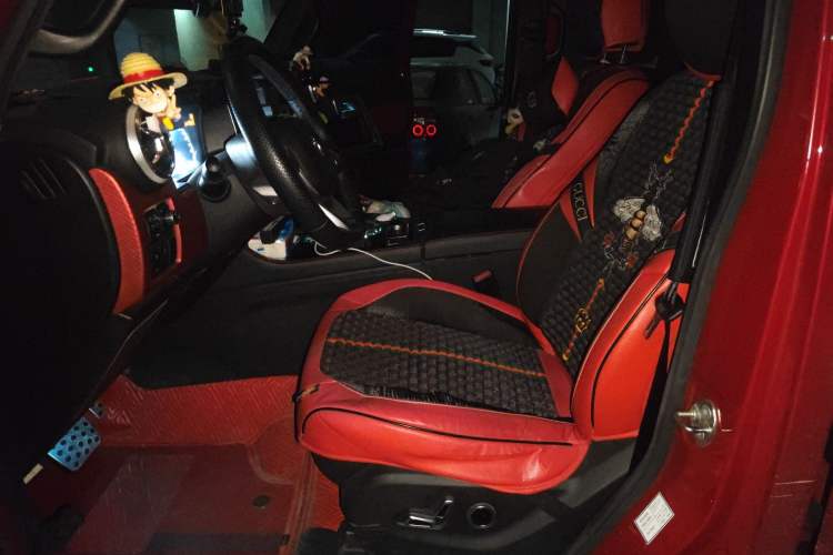 Used BAIC Off-Road BJ40 2019 2.3T Automatic Four-Wheel Drive Urban Hunter Edition Premium Model China VI Emission Standard
