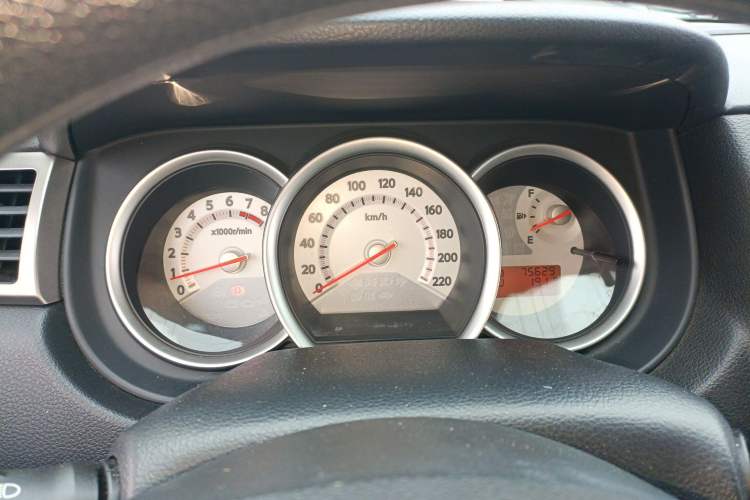 Used Nissan Tiida 2008 1.6L Automatic Fashion Edition Instrument Cluster