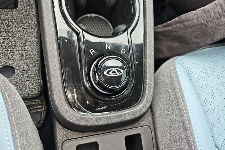 Used Chery Little Ant 2024 Revised Version Youth Edition 251 km True Love Edition 25.05 kWh Gear Lever