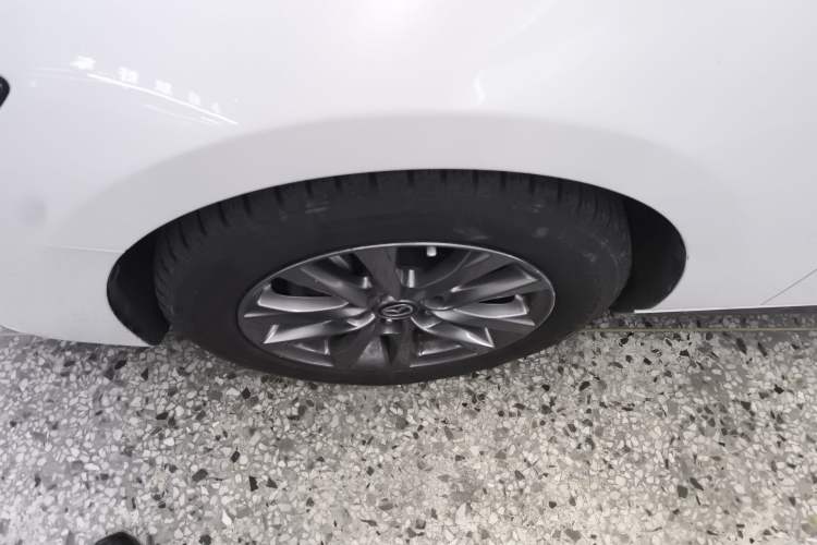 Used Mazda 3 Axela 2020 1.5L Automatic Luxury Version Left Front Wheel Hub