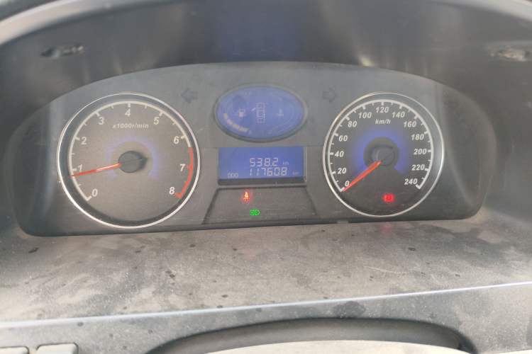 Used Geely Auto Classic Emgrand 2013 Sedan 1.5L Manual Entry-Level Model
