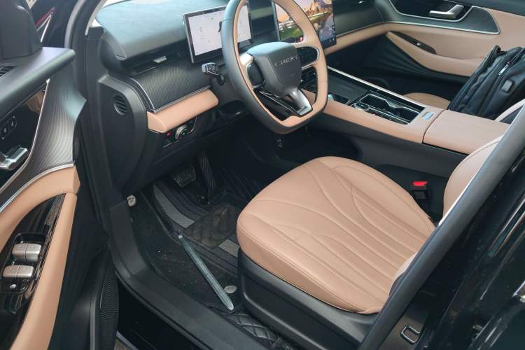 Used Chery Tiggo 8 L 2024 2.0T Two-Wheel Drive Comfort Edition 5 Seats