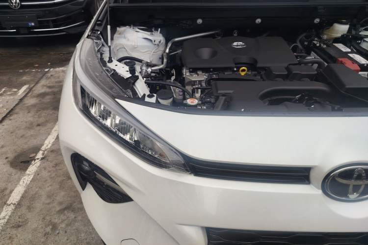 Used Toyota Wildlander 2024 2.0L CVT Two-Wheel Drive Leading Edition Right Front Headlight