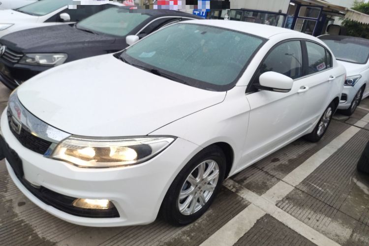 Used Qoros 3 2014 Sedan 1.6L Automatic Zhiyue Model