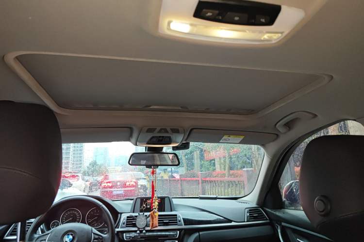 Used BMW 3 Series 2017 318i Fashion Model