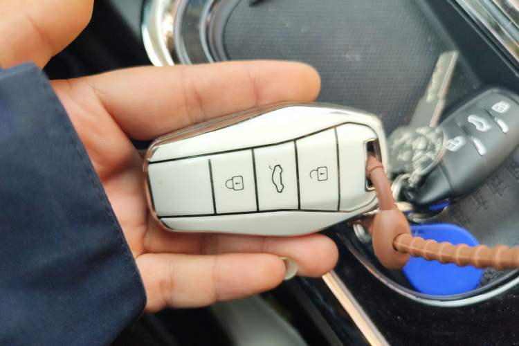 Used JAC Yiwei 3 2024 Zhi'ai Edition 330km Air