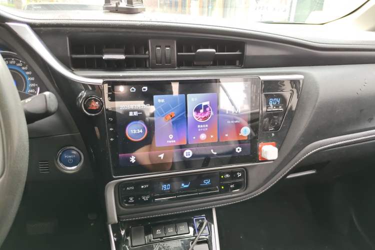 Used Toyota Corolla 2017 Revised Dual-Engine 1.8L E-CVT Leading Edition Audio And AC Panel