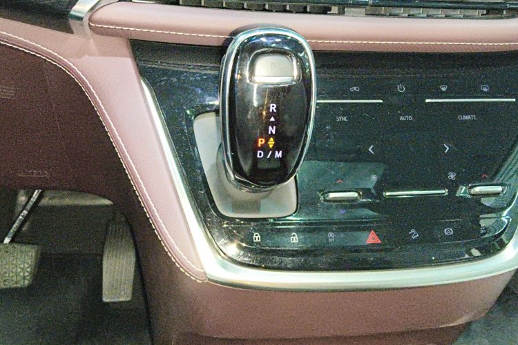 Used Buick GL8 2023 Avenir Aivia Six-Seat Deluxe Edition
