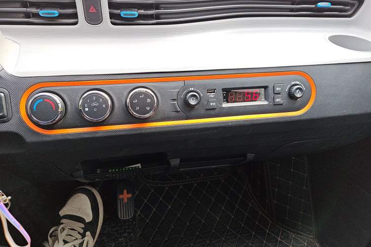 Used Wuling Hongguang MINIEV 2022 Easy Version Lithium Iron Phosphate