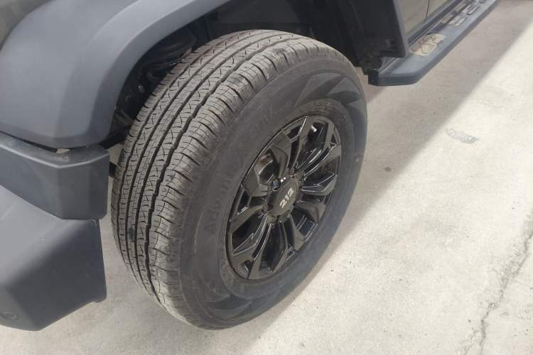 Used 212 T01 2024 2.0T Explorer