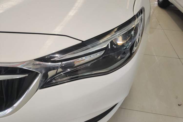 Used Buick GT 2021 Revised Version Flagship 1.5L Automatic Elite Edition Left Front Headlight