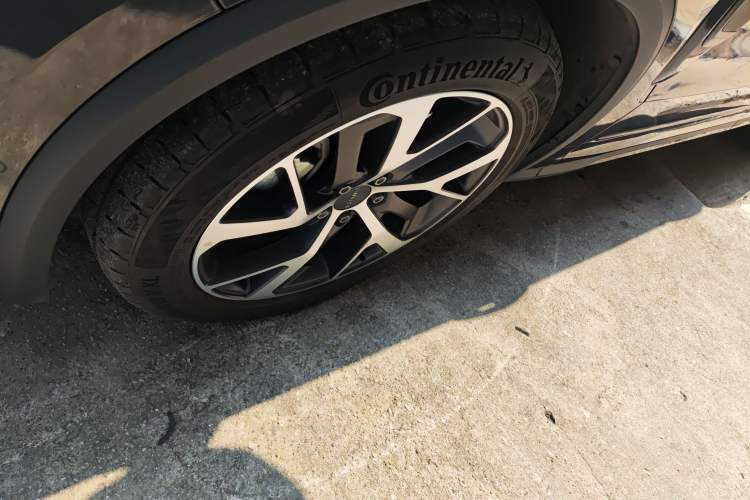 Used Lynk & Co 01 EM-P 2021 1.5TD PHEV Halo Exterior 7