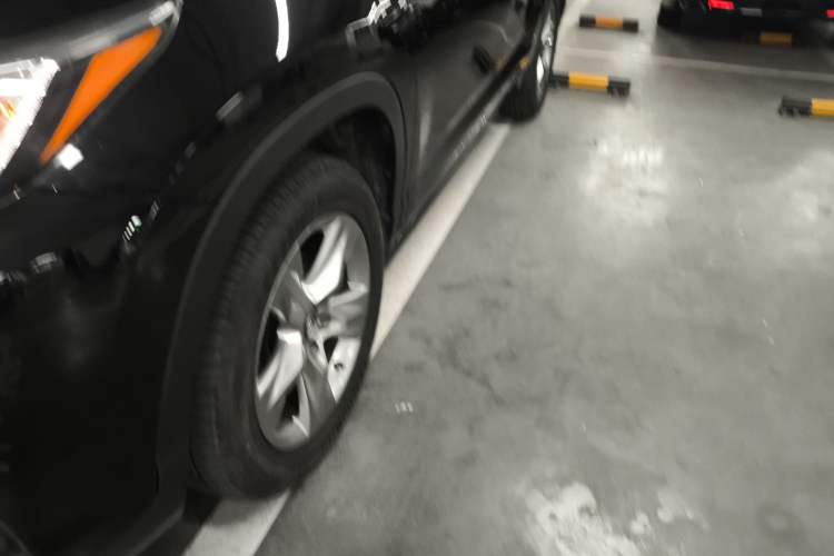 Used Toyota Highlander 2018 2.0T Four-Wheel Drive Luxury Version 7 Seats China VI Standard
