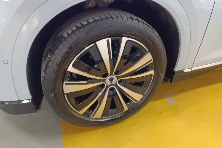 Used Denza N7 2024 702 Smart Drive Pro Edition
