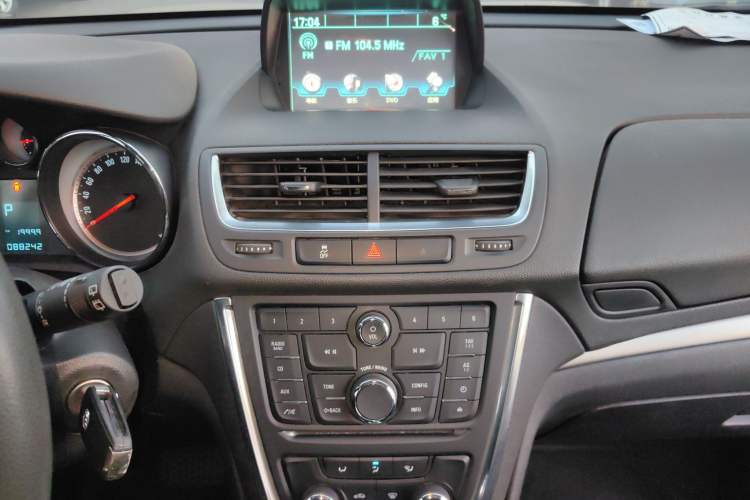 Used Buick Encore 2015 1.4T Automatic Two-Wheel Drive Urban Elite Version