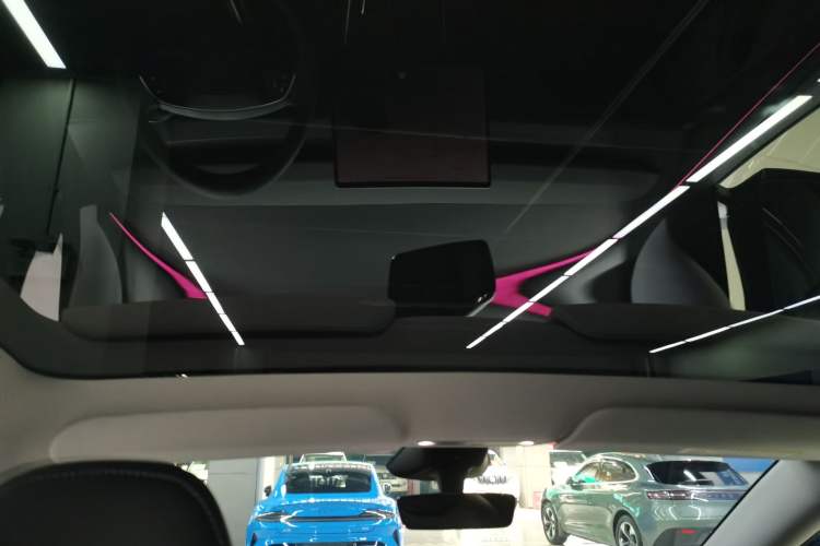 Used Tesla Model Y 2025 Rear-Wheel-Drive Version